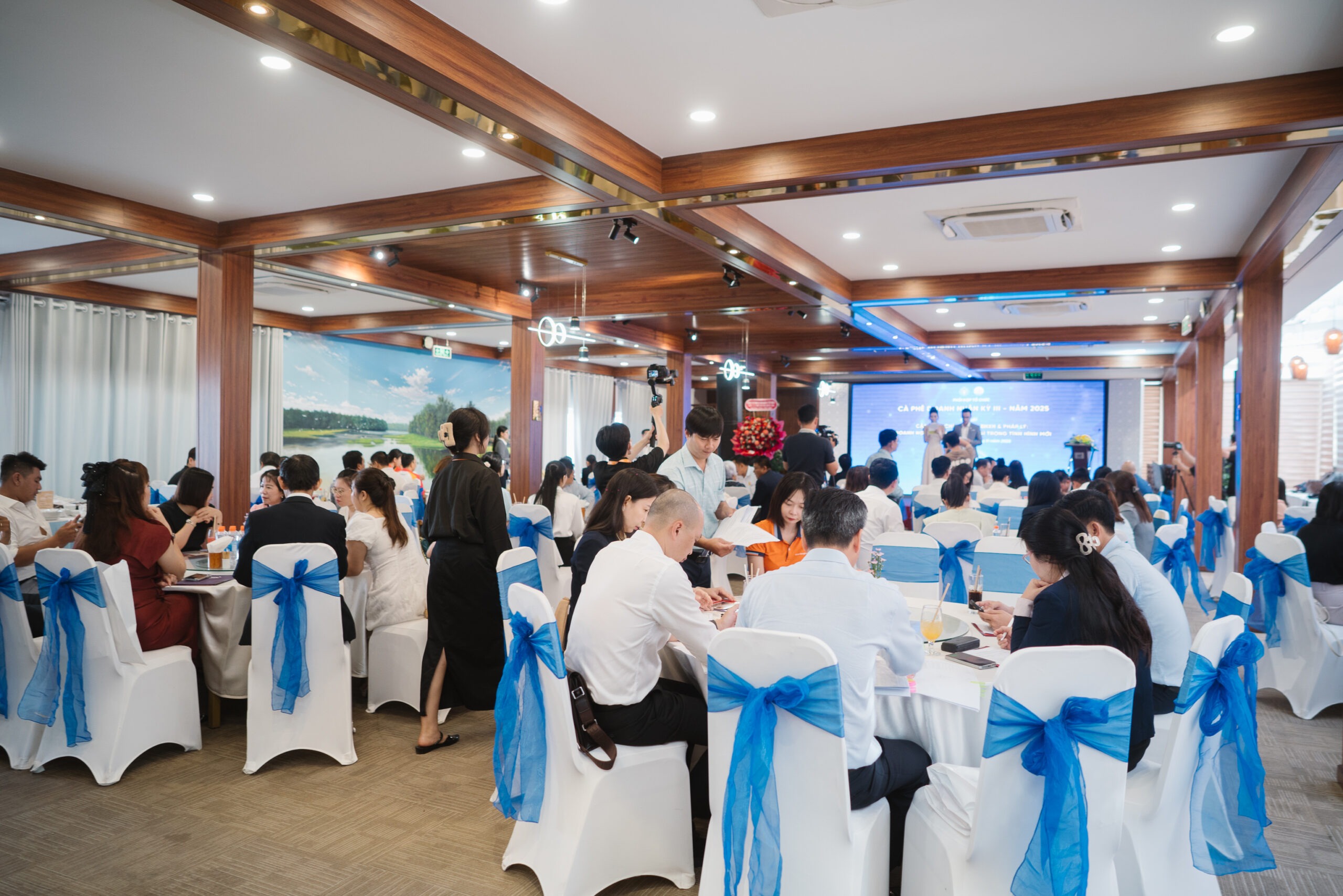 TÂY NAM Á ĐỒNG HÀNH CÙNG DOANH NGHIỆP CẦN THƠ TRIỂN KHAI LUẬT BẢO HIỂM XÃ HỘI 2024 CÓ HIỆU TỪ TỪ 01/07/2025 7 MT 05258 scaled